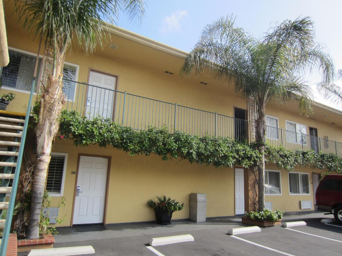 Exterior & Views 2, Anaheim Islander Inn and Suites, Orange