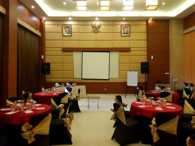 Business Facilities 4, Scarlet Dago Hotel, Bandung