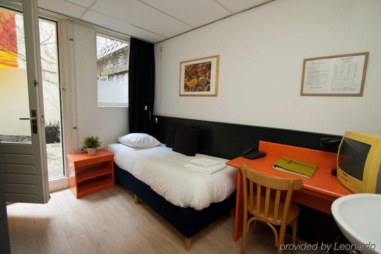 Bedroom 4, La Boheme, Amsterdam