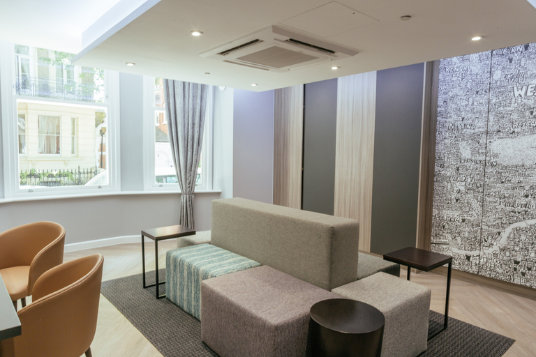 Public Area 2, The Oliver Plaza Hotel, London