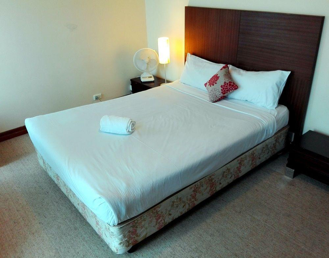 Bedroom 2, Glen Inn, Melbourne