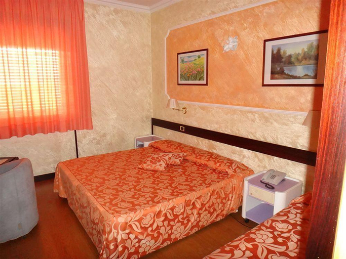 Bedroom 1, Benny, Catanzaro