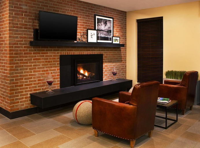 Public Area 2, Four Points by Sheraton Saginaw, Saginaw