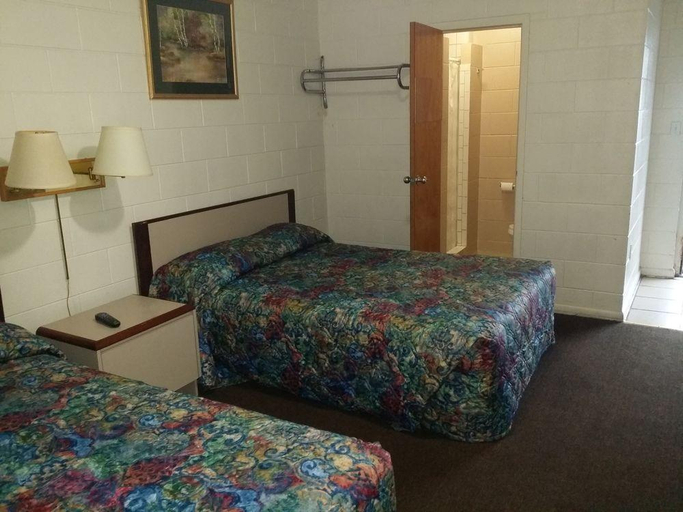 Bedroom 5, Rosemount Motel, Lawrence