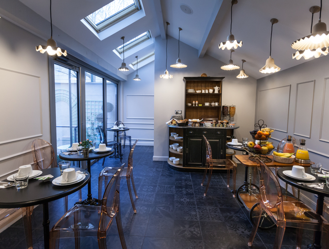 Food & Drinks 5, Le Mireille Paris, Paris