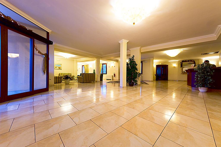 Public Area 5, Roma Domus Hotel, Rome
