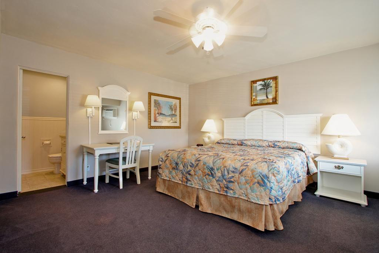 Bedroom 2, Del Mar Motel On The Beach, San Diego