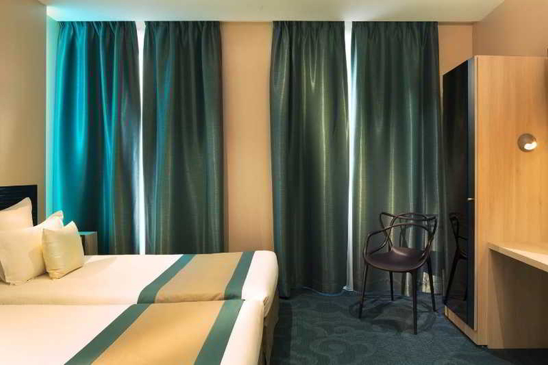 Bedroom 4, Bresil Opera, Paris