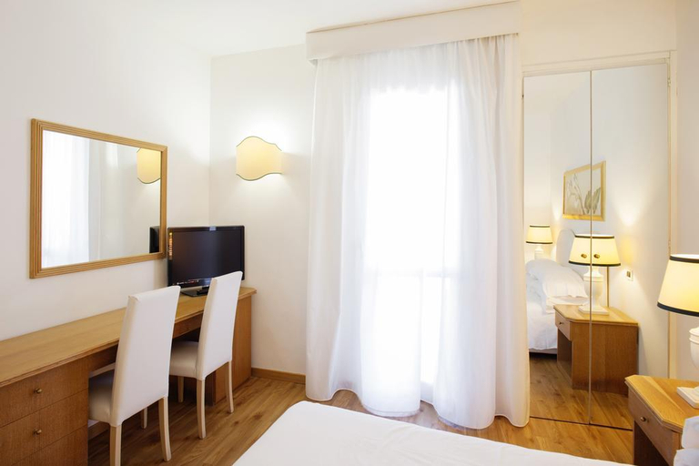 Exterior & Views, Adua, Pistoia
