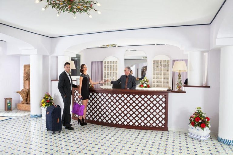 Public Area 4, Hotel Gran Paradiso, Napoli