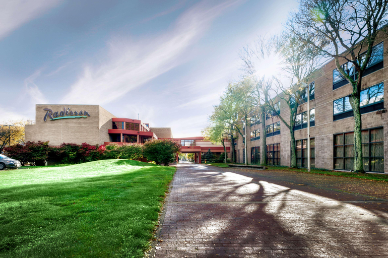 Exterior & Views 2, Radisson Hotel Corning, Steuben