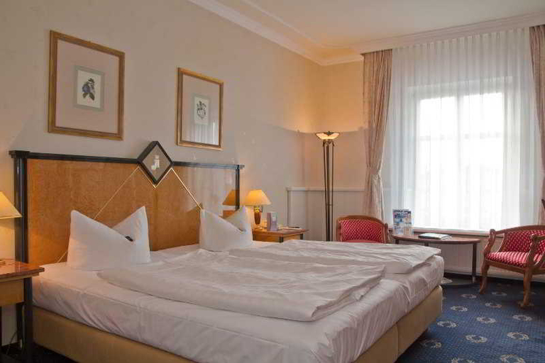 Bedroom 3, Strandhotel Atlantic & Villa Meeresstrand, Vorpommern-Greifswald