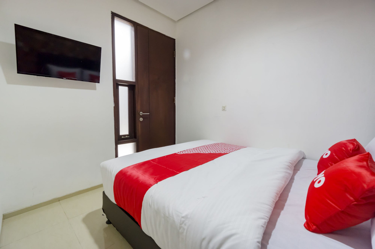 OYO 1953 Residence Stasiun Tebet Syariah Near RS Hermina Jatinegara, South Jakarta