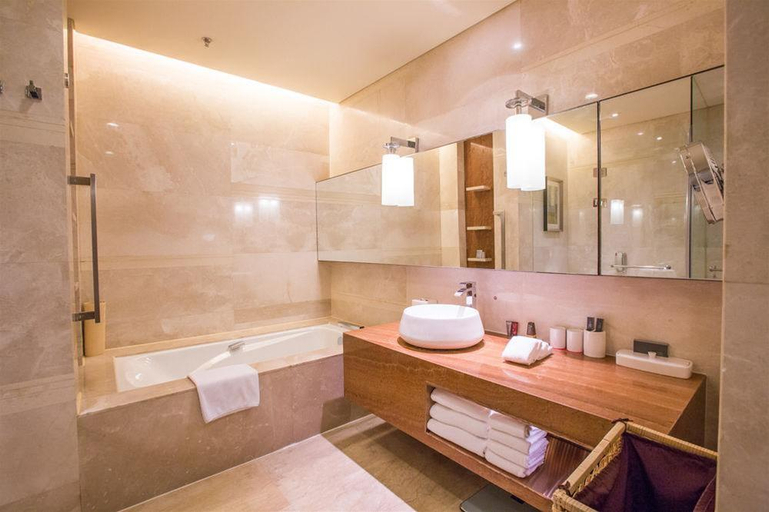 Bathroom 5, The Lakeview, Tianjin -- Marriott Executive Apt, Tianjin