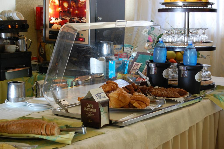 Food & Drinks 5, Giardino sul Mare, Messina