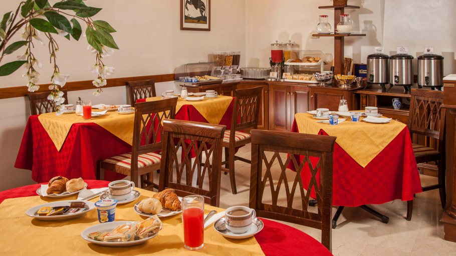 Food & Drinks 5, Hotel Grifo, Rome