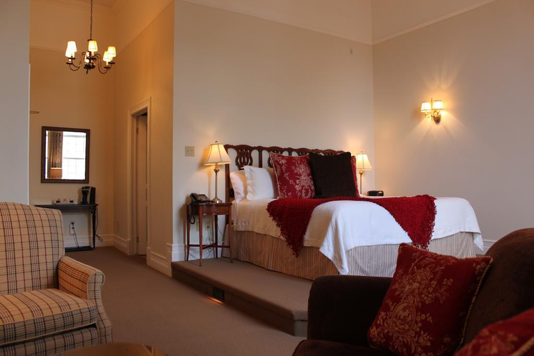 Bedroom 2, Inn On The Twenty, Niagara