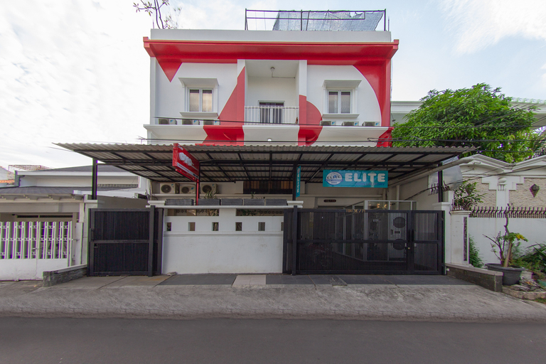 Exterior & Views 5, OYO 657 Elite Residence Near Central Park Mall TOS, West Jakarta