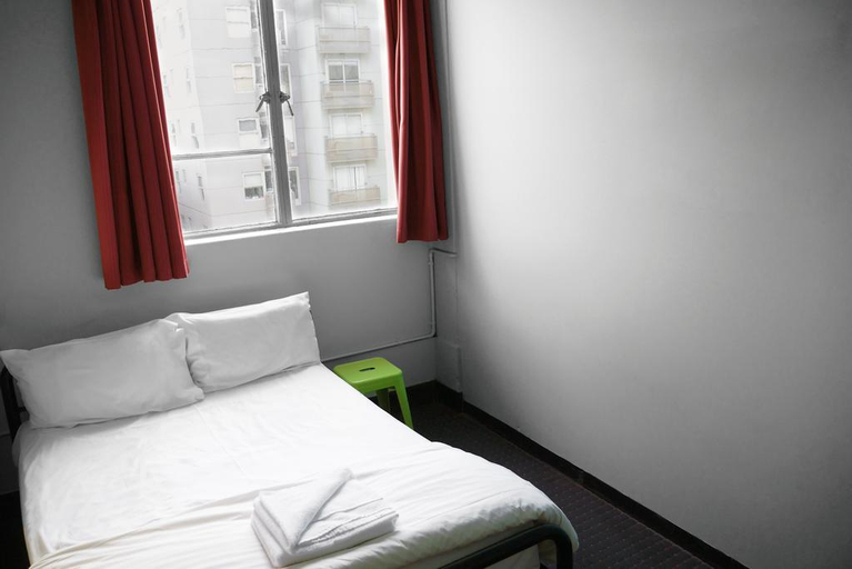 Bedroom 3, Discovery, Melbourne