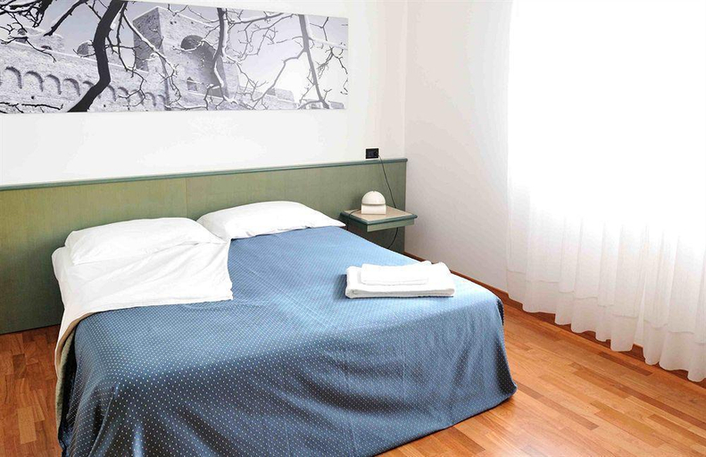 Bedroom 3, Rometta, Padua