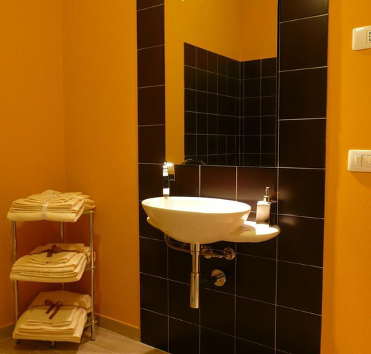 Bathroom 4, L'Aura di Sicilia, Ragusa