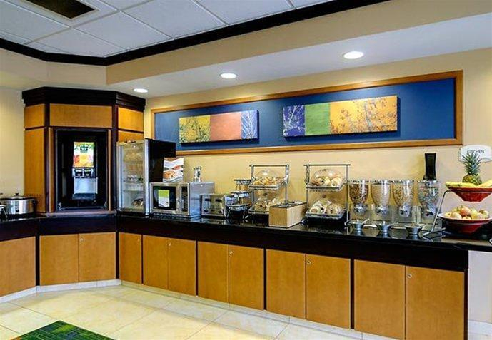 Public Area 2, Fairfield Inn & Suites Ottawa Starved Rock Area, La Salle
