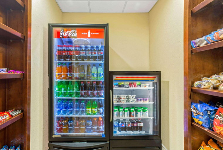 Food & Drinks 5, La Quinta Inn & Suites North Mobile - Satsuma, Mobile