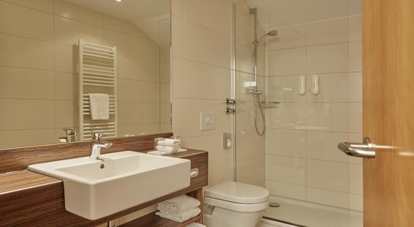 Bathroom 5, Taste Hotel Limes Thermen Aalen, Ostalbkreis