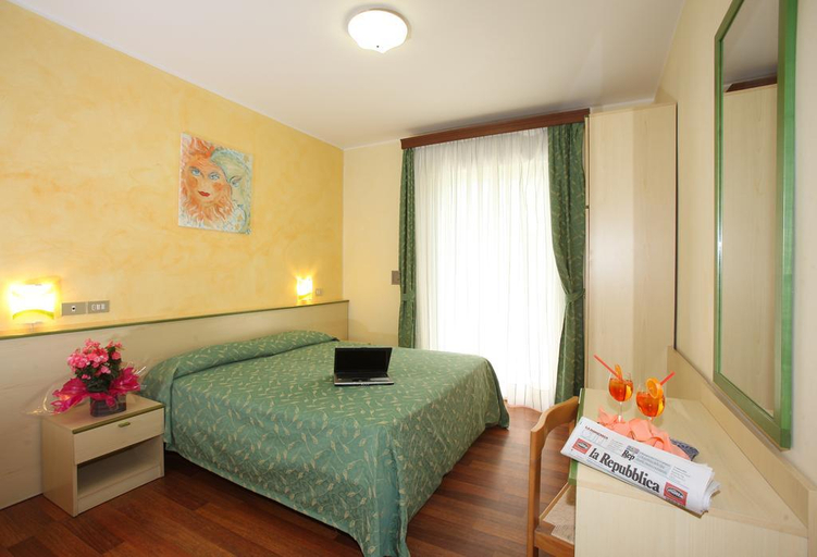 Bedroom 4, Park Hotel Peru ***S, Venezia