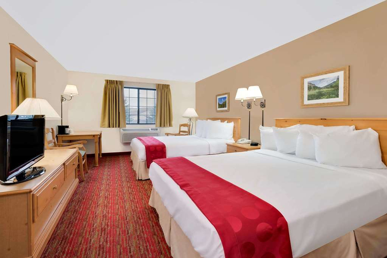 Bedroom 4, Comfort Inn & Suites Summerset - North Rapid City, Meade