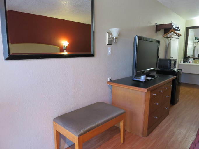 Public Area 2, Executive Inn Panama City, Bay