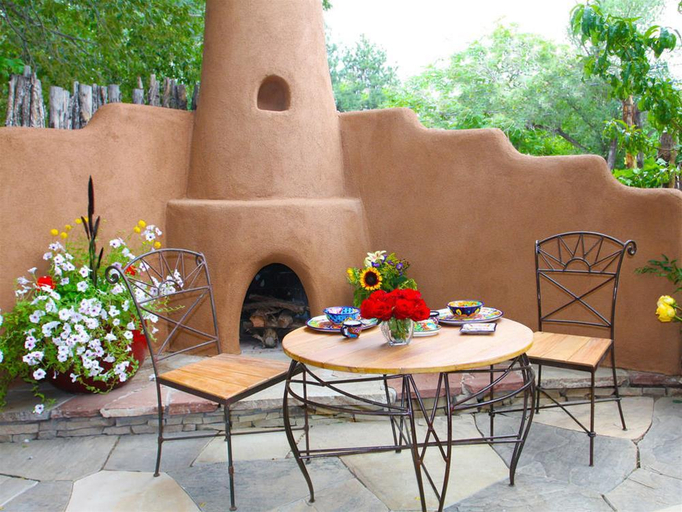 Exterior & Views, Antigua Inn, Santa Fe