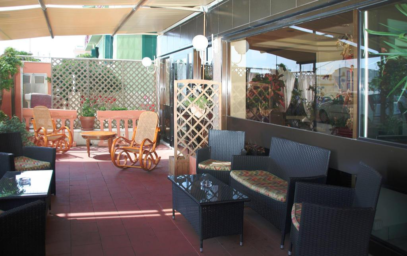 Public Area 2, Ping Pong, Rome