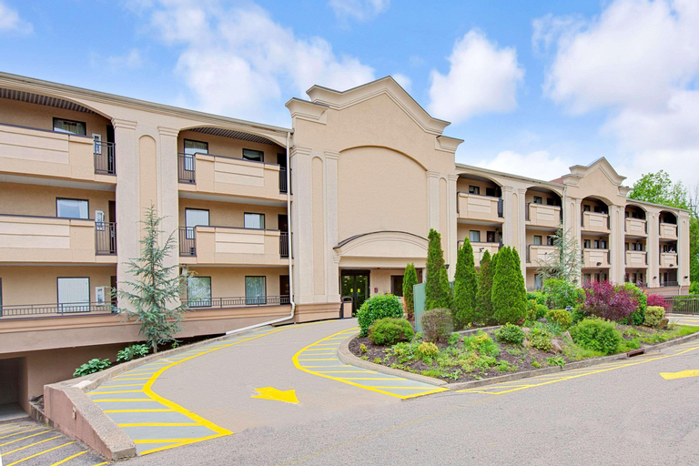 Travelodge by Wyndham Parsippany, Morris