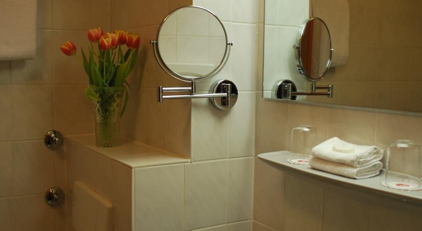 Bathroom, H+ Hotel Lampertheim, Bergstraße