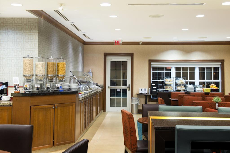 Food & Drinks 5, Residence Inn Mississauga - Airport Corporate Cent, Peel