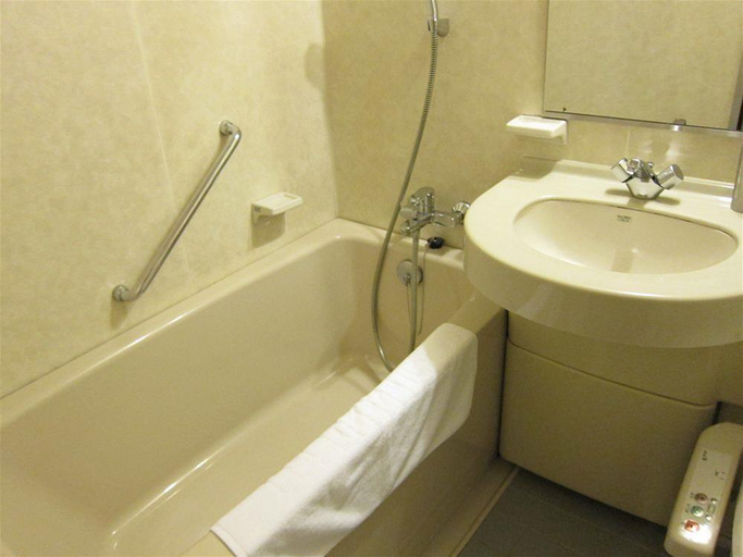 Bathroom 5, Trusty Nagoya, Nagoya
