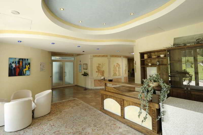 Public Area 4, Golf Hotel, Trento