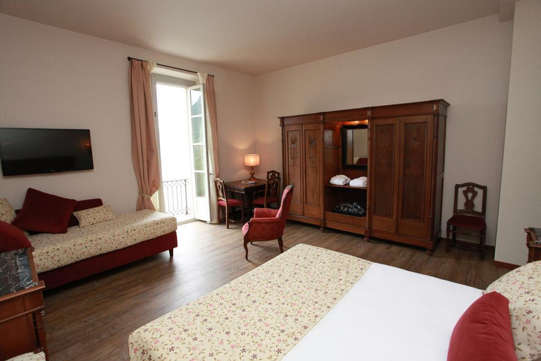 Bedroom 3, Hotel Royal Victoria, Lecco