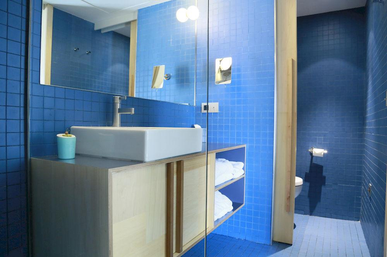 Bathroom 4, Le Citizen Hôtel, Paris