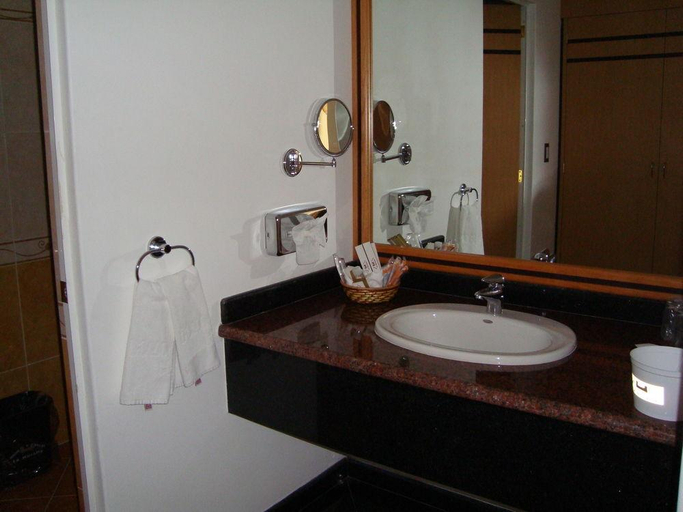 Bathroom 4, La Muralla Hotel & Spa, Toluca