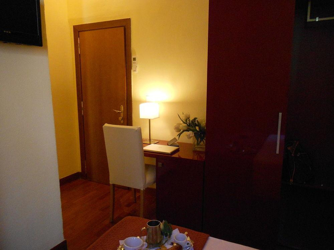 Exterior & Views 2, Hotel Minerva, Milano