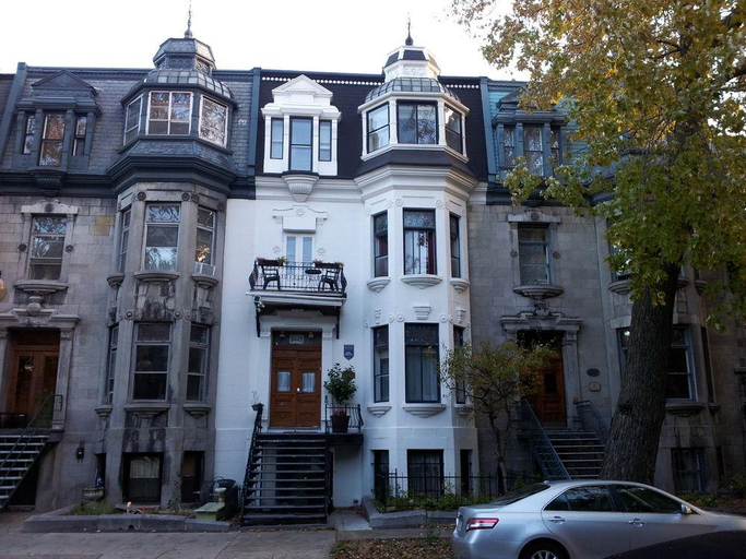 Exterior & Views 2, Gingerbread Manor, Montréal