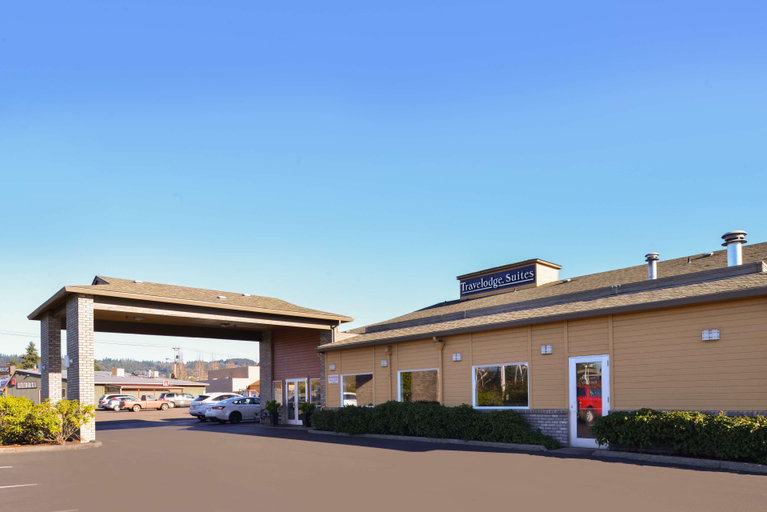 Exterior & Views 2, Travelodge Suites by Wyndham Newberg, Yamhill