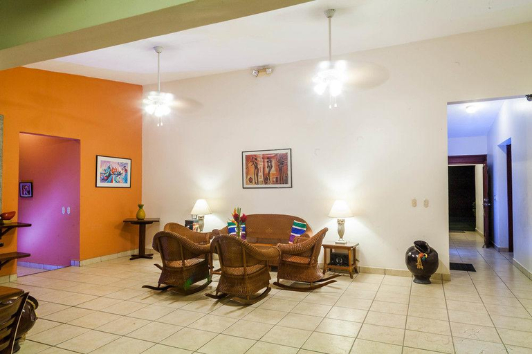 Public Area 2, Hotel El Almendro, Managua