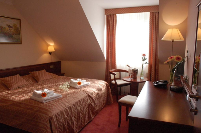 Bedroom 4, Komorni Hurka, Cheb