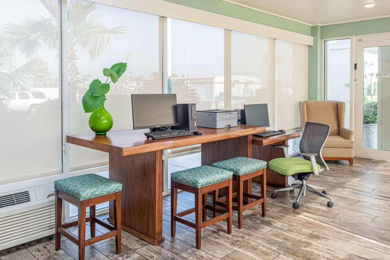 Public Area 2, Fairfield By Marriott Inn & Suites Pensacola Beach, Escambia