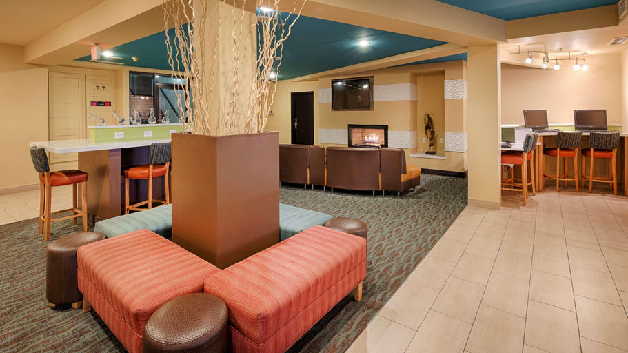 Public Area 2, Sandcastle Beachfront Hotel, Virginia Beach