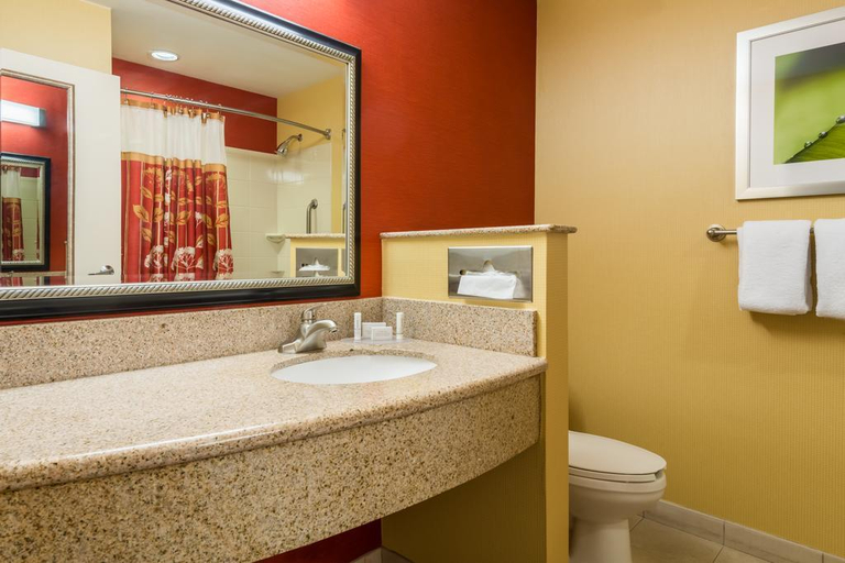 Bathroom 4, Courtyard by Marriott Philadelphia Montgomeryville, Montgomery