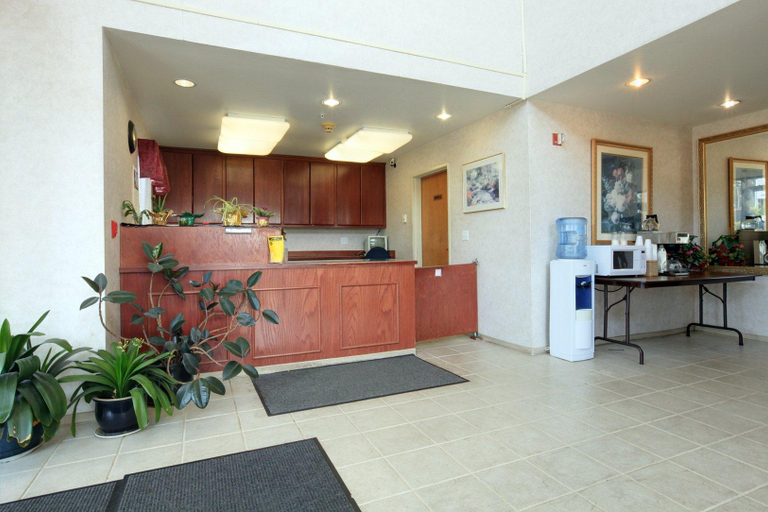 Public Area 5, Americas Best Value Inn Edmonds Seattle N, Snohomish